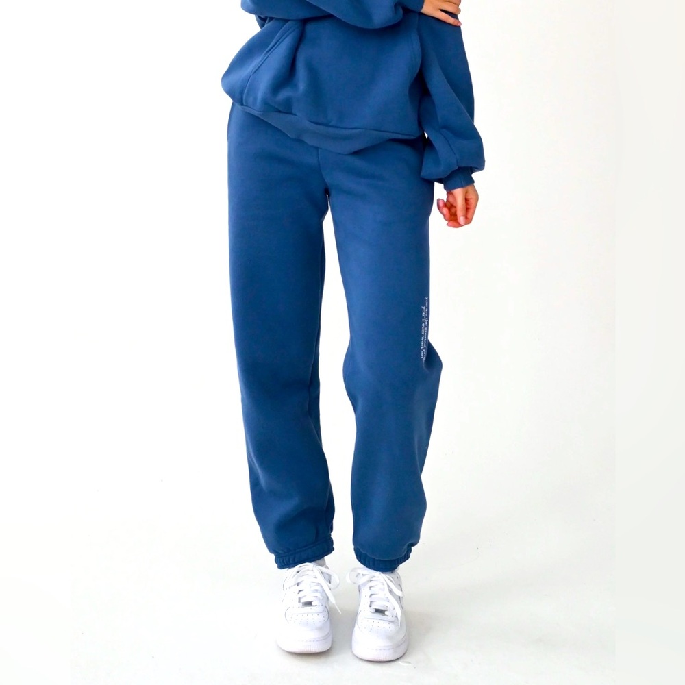 Happy Camp3r Sweatpants